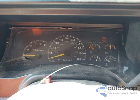 1998 Chevrolet C3500 z USA, uszkodzony, nr VIN 1GCHC33J9WF022102